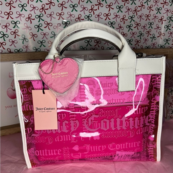 Juicy Couture Handbags - Juicy Couture LARGE BEACHIN TOTE